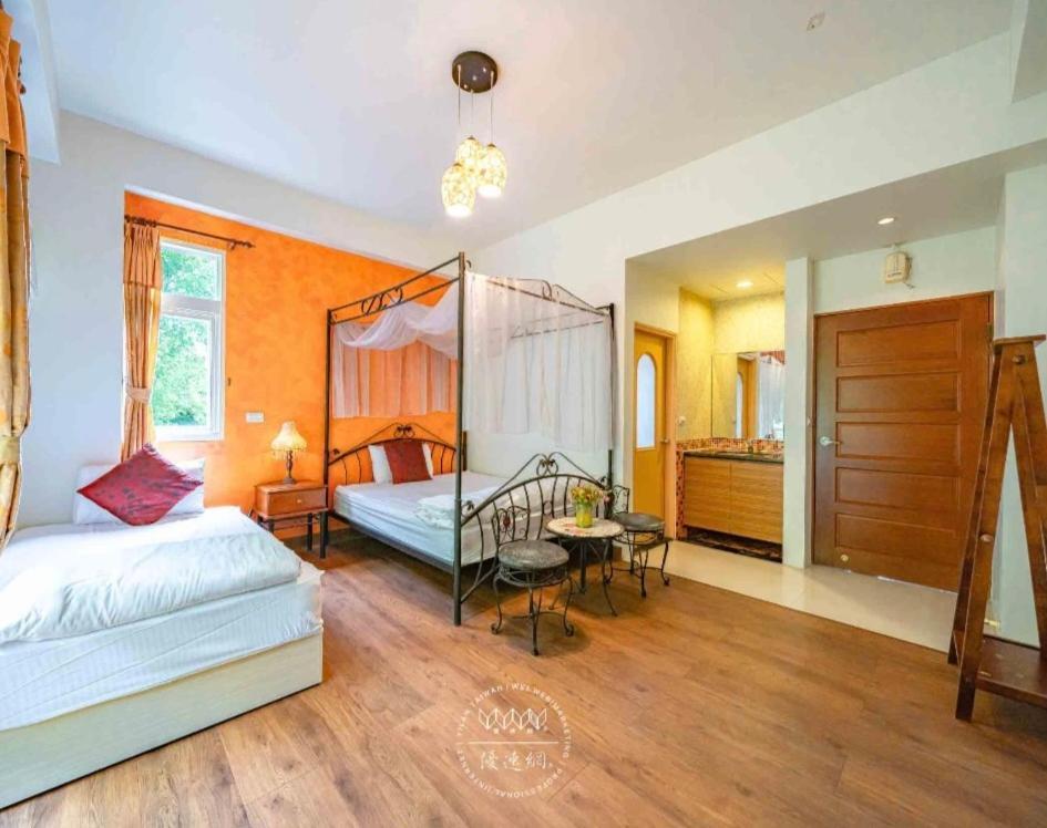 Left Bank Bnb Цзяосі Екстер'єр фото